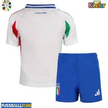 Italien Auswärts Trikotsatz Kinder EM 2024 Kurzarm (+ Kurze Hosen)